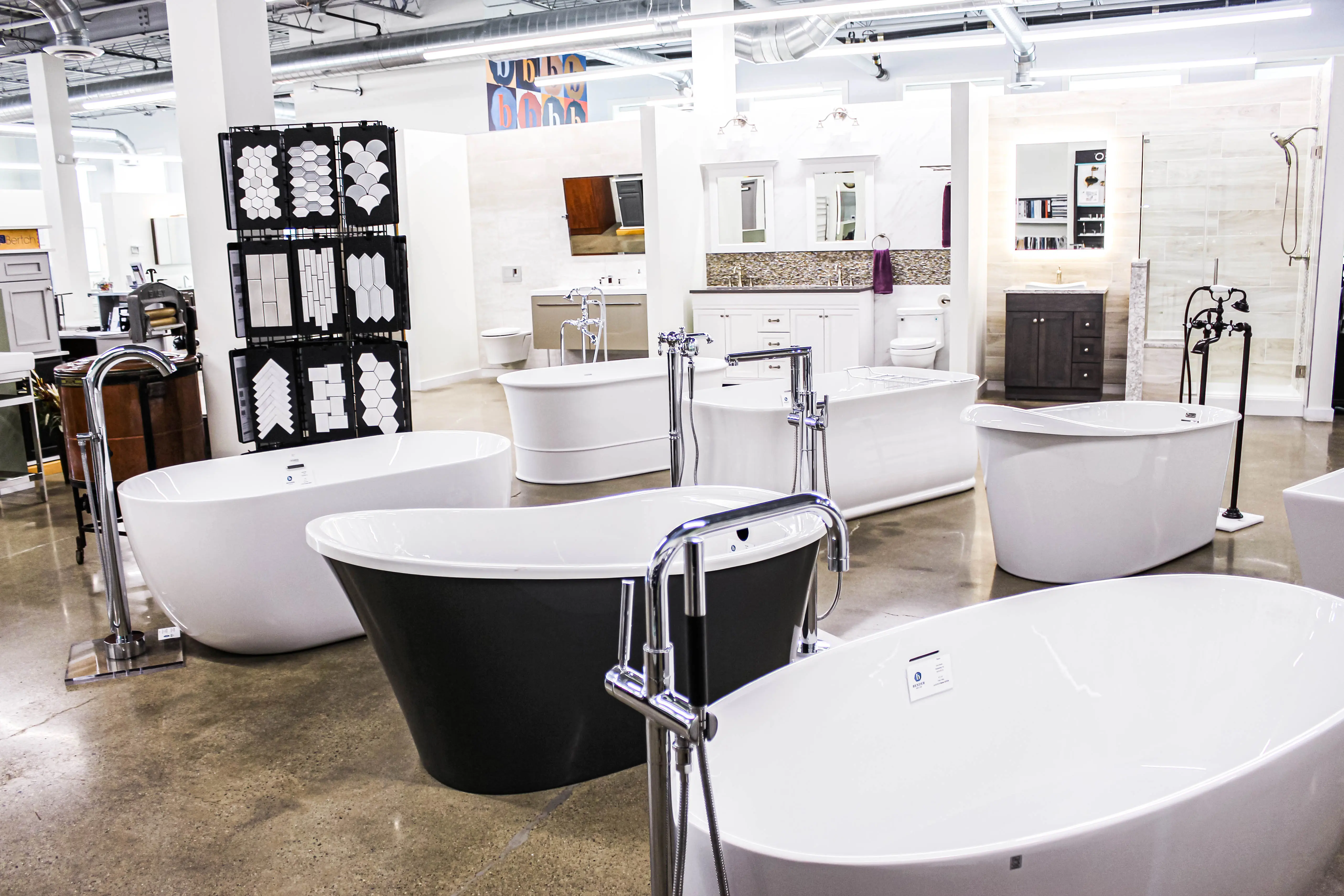 freestanding bathtubs and bathroom showroom displays